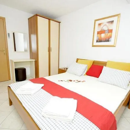 Apartment Moonlight - Two Bedroom With Sea View Terrace Family Trogir