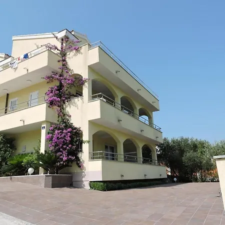 شقة Moonlight - Two Bedroom With Sea View Terrace Family